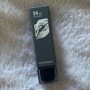 COVERGIRL 24HR Matte Lipstick in Gray Case